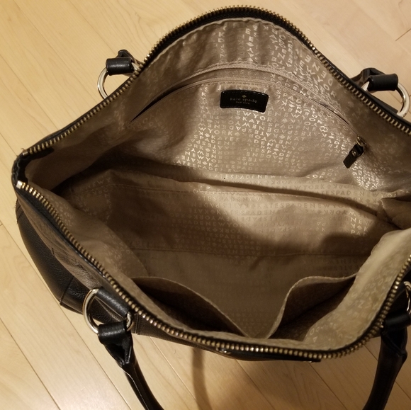Kate Spade large black leather purse with beige lining - Picture 2 of 2